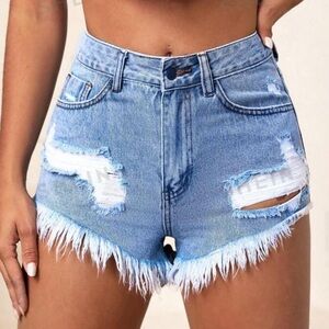 New distressed raw hem high rise jean shorts~